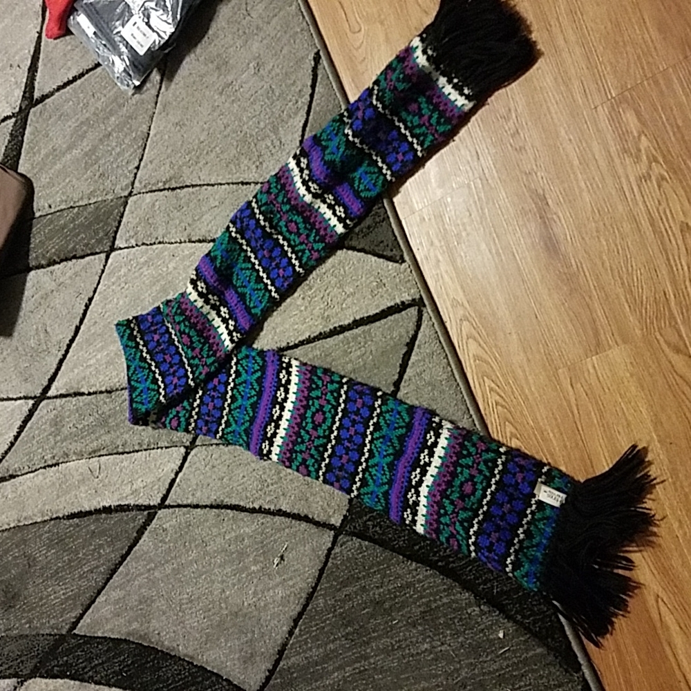 Scarf - Picture 2 of 2
